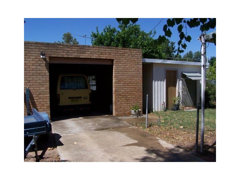 25 Kingfisher Ave, Coleambally NSW 2707