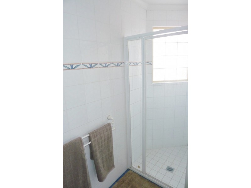 1B Hebdon Street, Yoogali NSW 2680