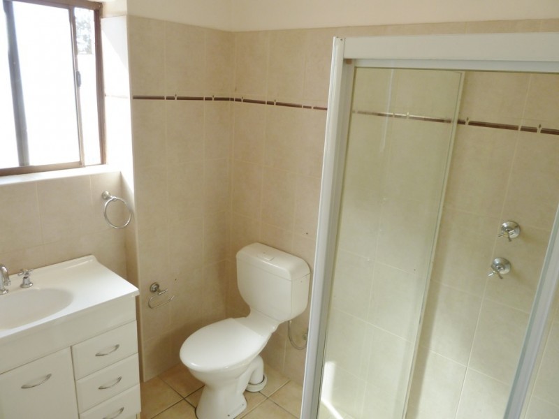 4/348-350 Banna Lane, Griffith NSW 2680