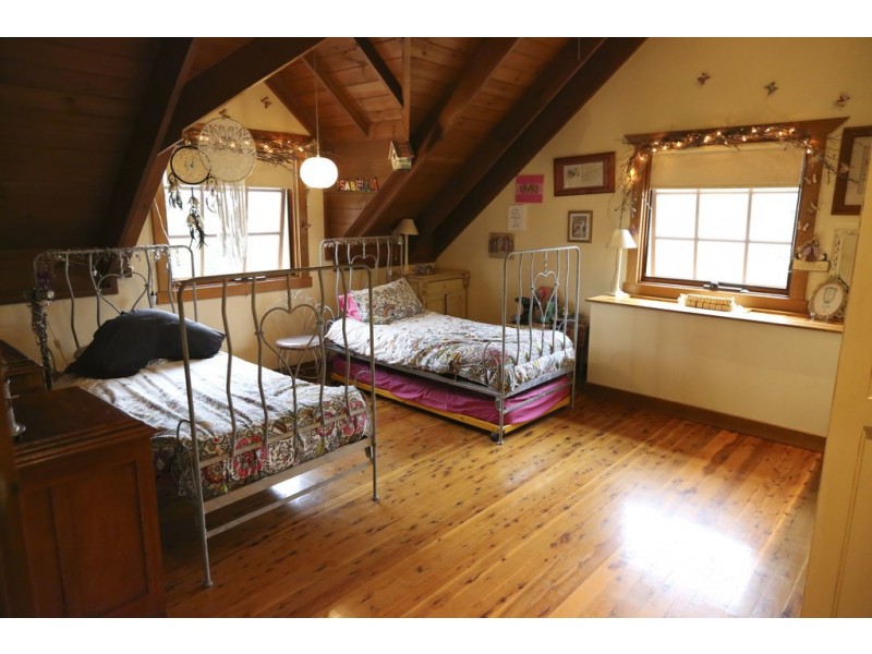 1040 Burley Griffin Way, Bilbul NSW 2680