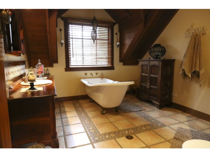 1040 Burley Griffin Way, Bilbul NSW 2680