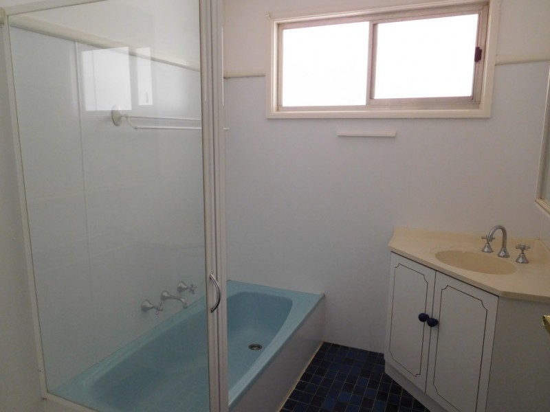 47 Burns Street, Hillston NSW 2675