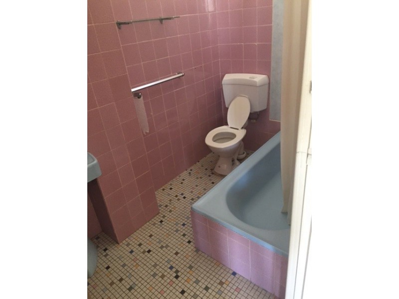 1/431 Banna Avenue, Griffith NSW 2680