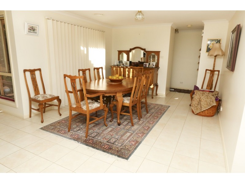 54 Nelson Drive, Griffith NSW 2680