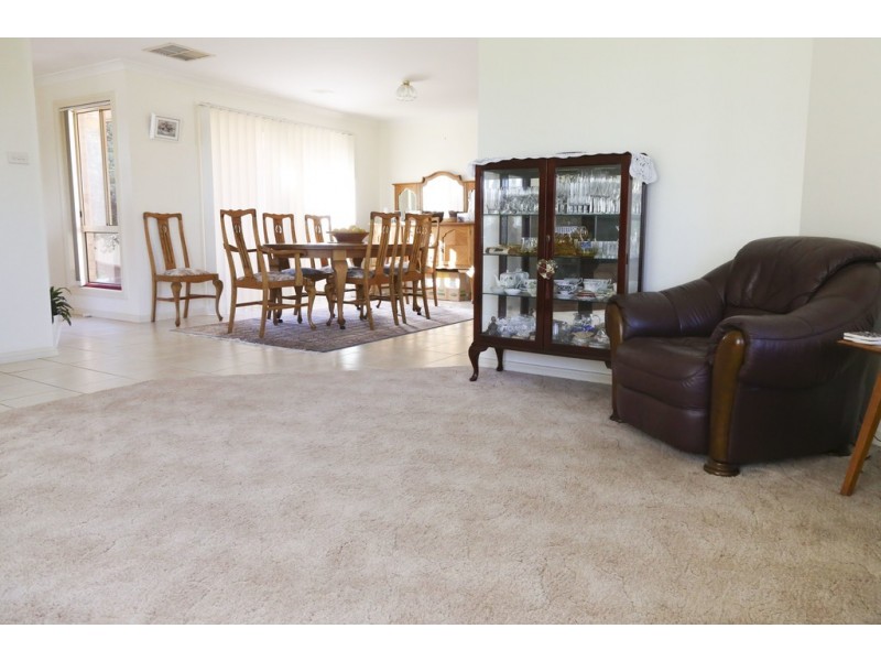 54 Nelson Drive, Griffith NSW 2680