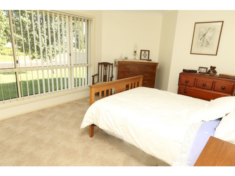 54 Nelson Drive, Griffith NSW 2680