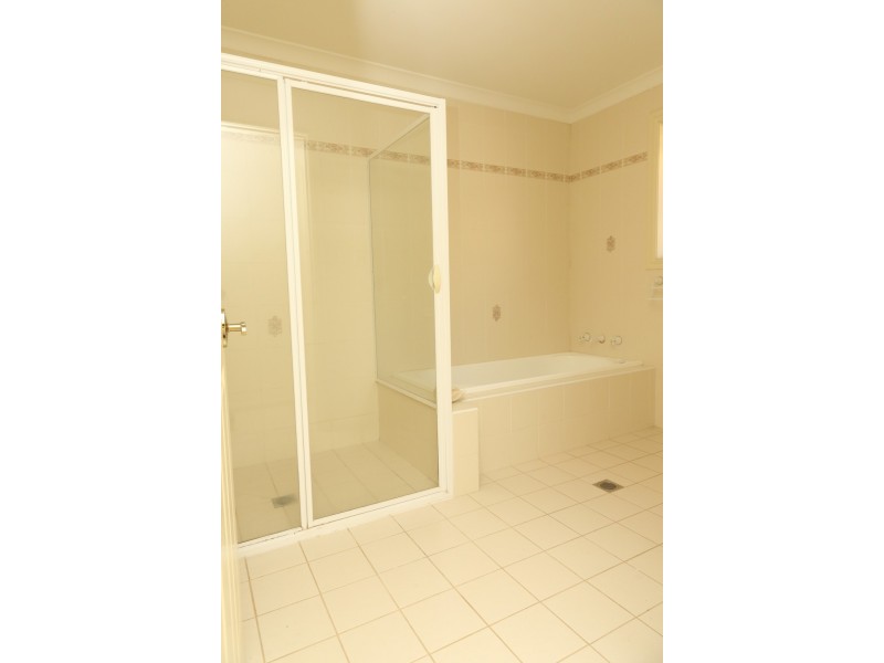 54 Nelson Drive, Griffith NSW 2680