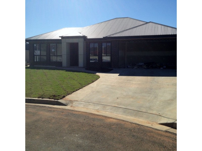 33A Franco Drive, Griffith NSW 2680