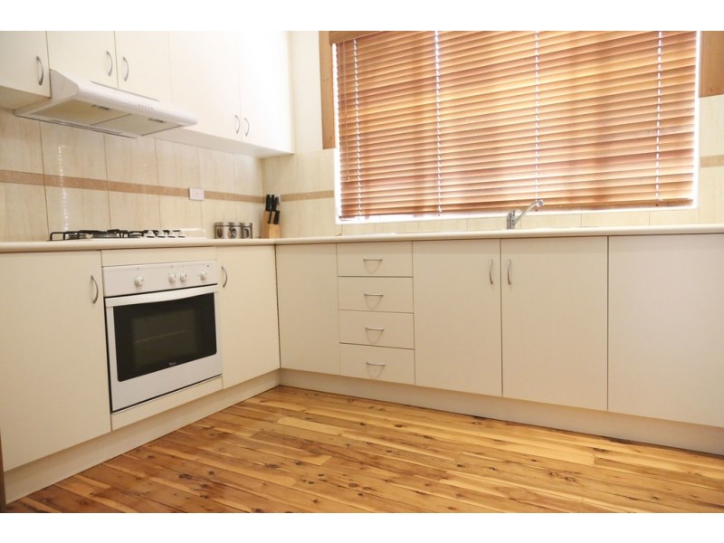 37 Noorilla Street, Griffith NSW 2680