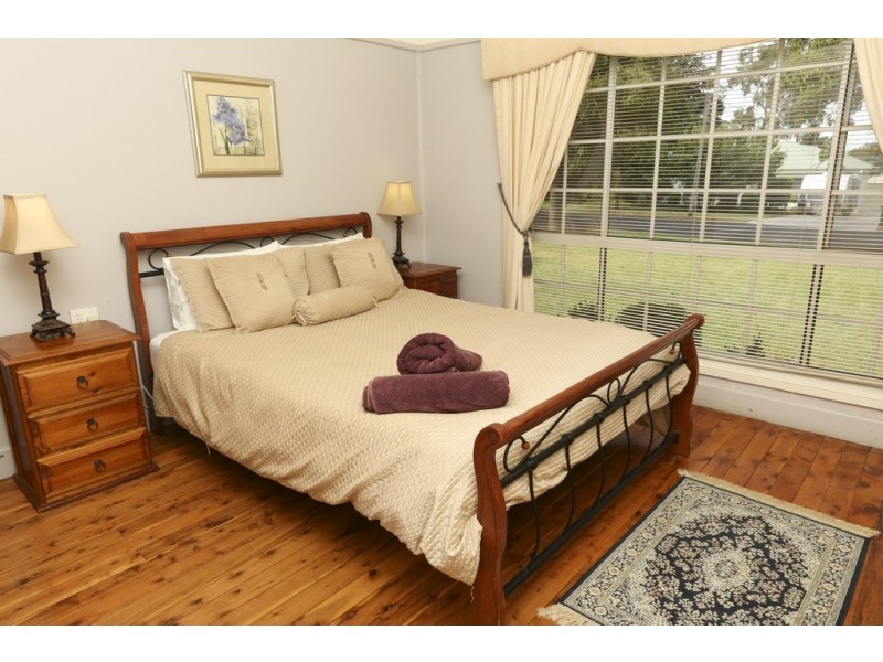 37 Noorilla Street, Griffith NSW 2680