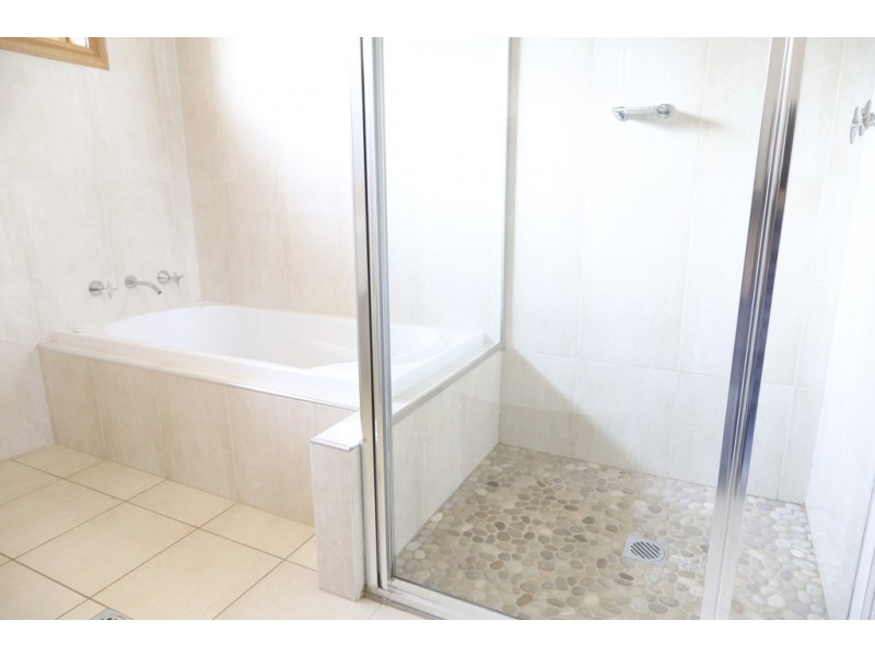 37 Noorilla Street, Griffith NSW 2680