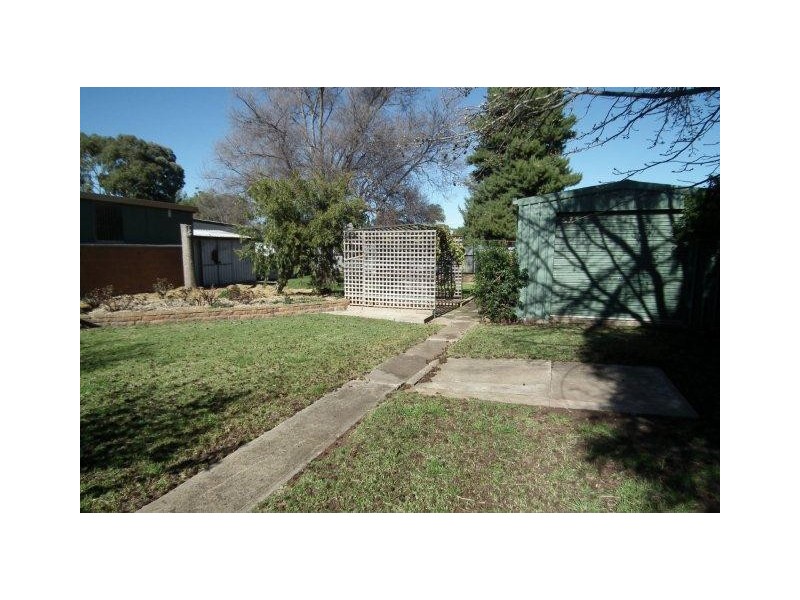 14 Henry Street, Yenda NSW 2681