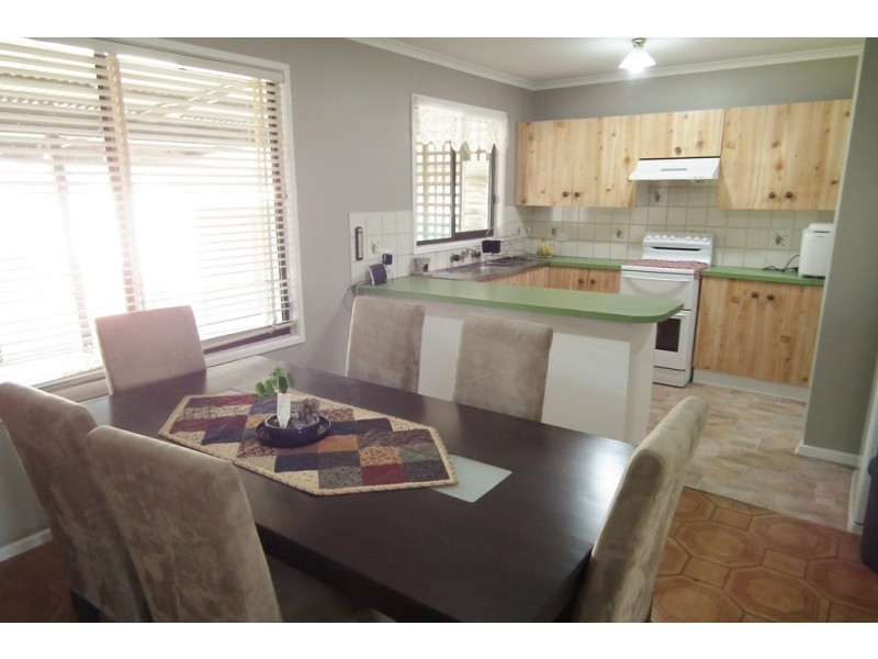 6 Leaver Street, Yenda NSW 2681