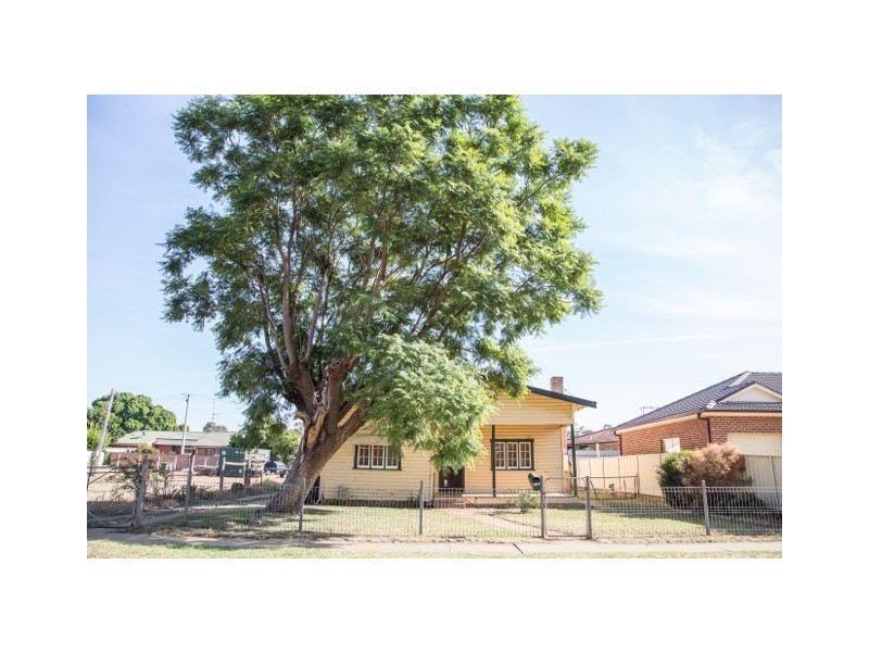 271 Wakaden Street, Griffith NSW 2680