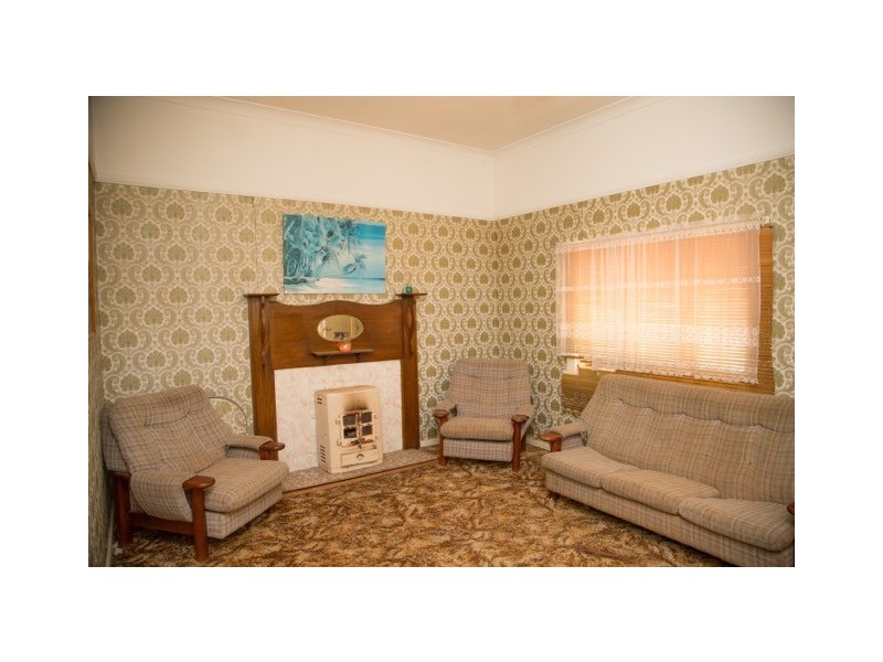 271 Wakaden Street, Griffith NSW 2680