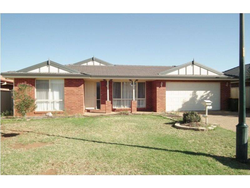 7 Rosewood Drive, Griffith NSW 2680