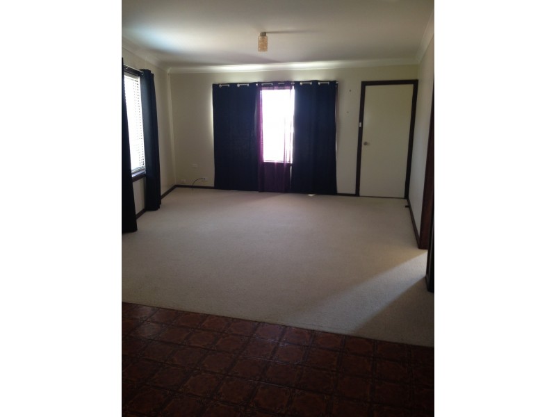 4-2 HART STREET, Griffith NSW 2680