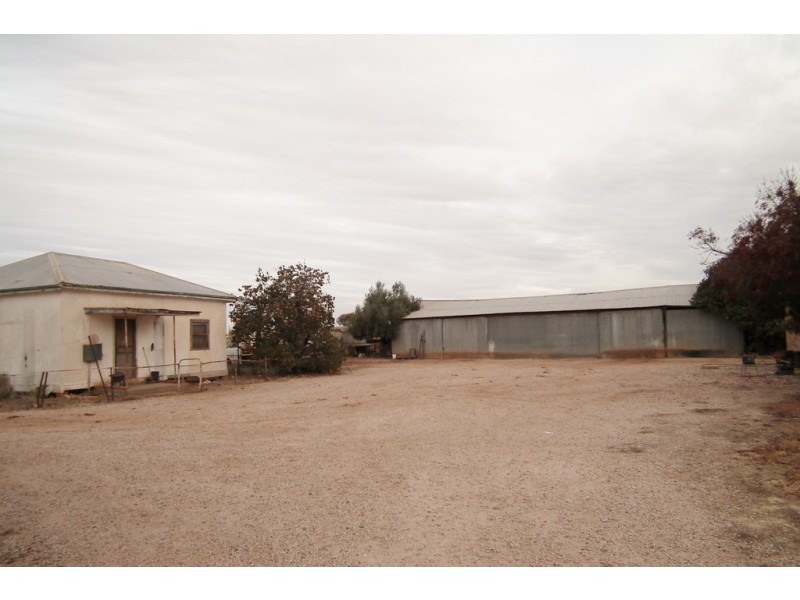 617 Macedone Road, Yoogali NSW 2680