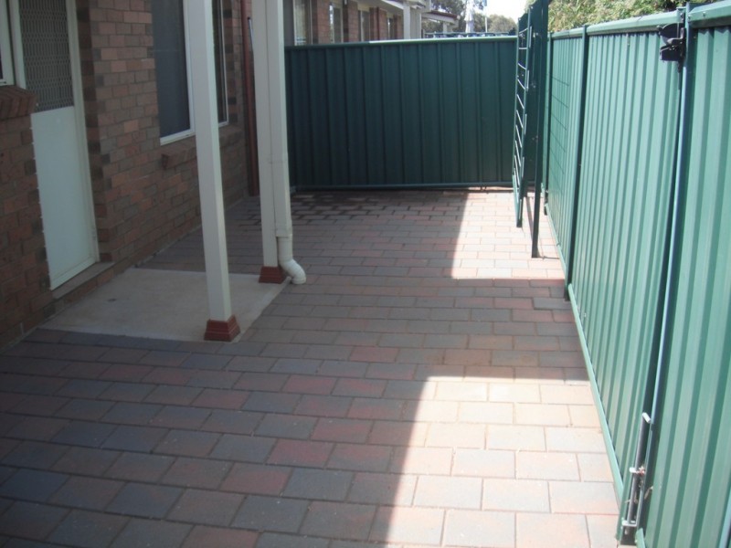 9/10-12 Rose Street, Hillston NSW 2675