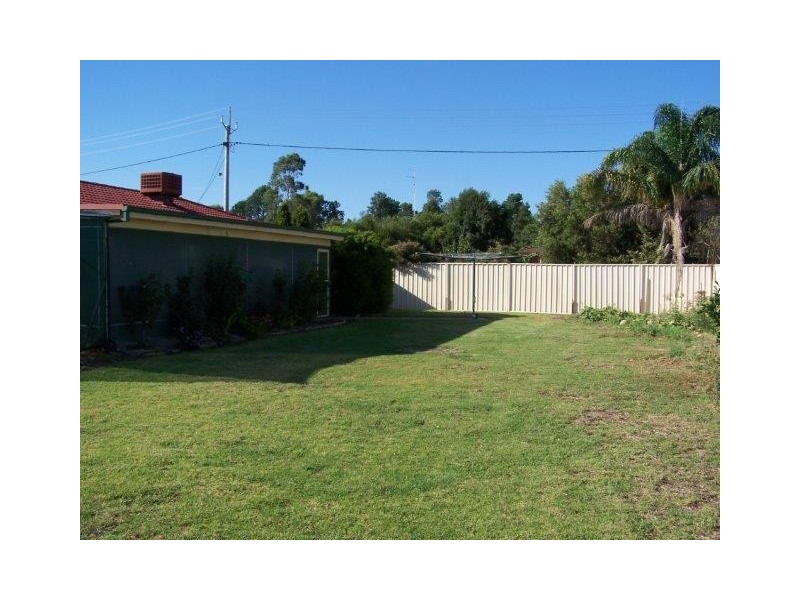 2 Curlew Cres, Coleambally NSW 2707