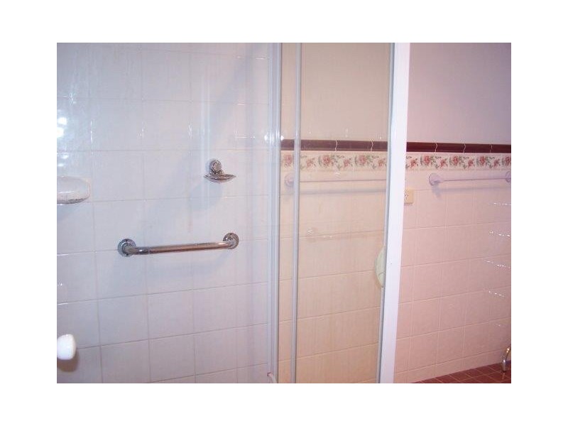 2 Curlew Cres, Coleambally NSW 2707