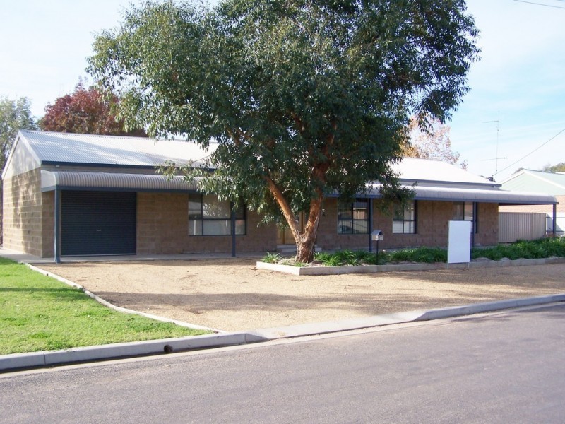 35 Currawong Crescent, Coleambally NSW 2707