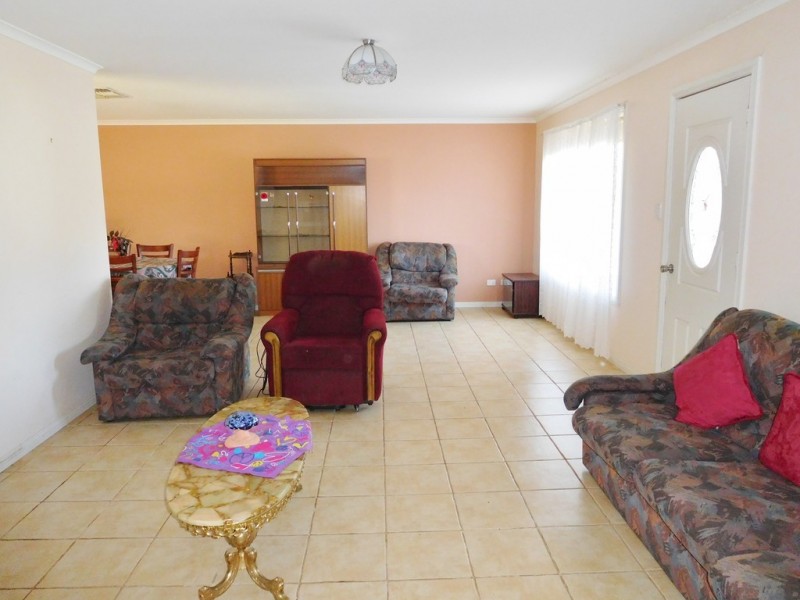 39 Grattan Street, Hillston NSW 2675