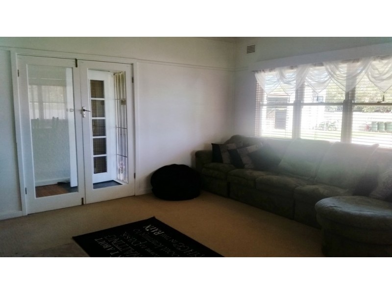 76 Conapaira Street, Whitton NSW 2705