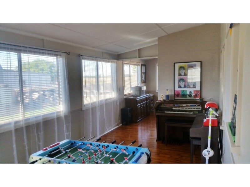 76 Conapaira Street, Whitton NSW 2705