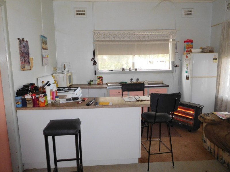 21-23 Lachlan Street, Hillston NSW 2675