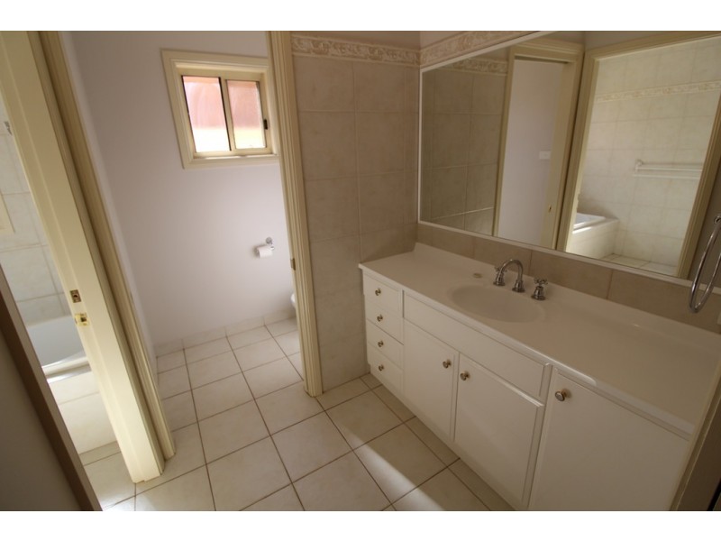 4 Gras Street, Griffith NSW 2680