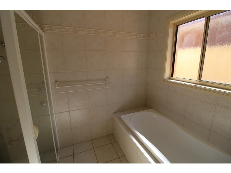 4 Gras Street, Griffith NSW 2680