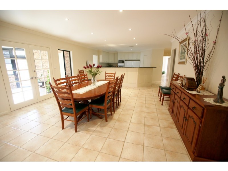 48 Leonard Road, Hanwood NSW 2680