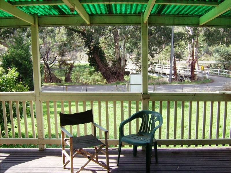 15 Broome Road, Flowerdale VIC 3658