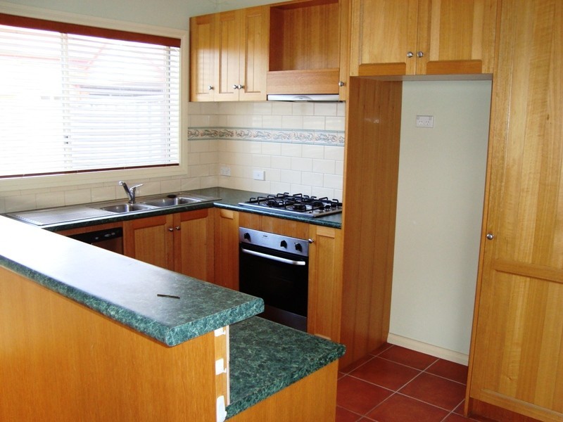 4 Heathwood Close, Craigieburn VIC 3064