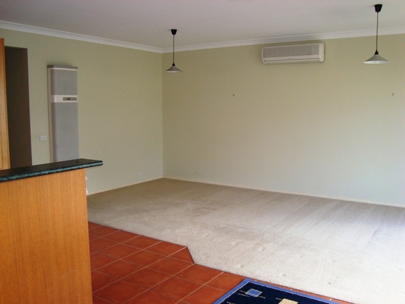 4 Heathwood Close, Craigieburn VIC 3064