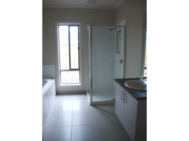 10 Basilica Vista, Mernda VIC 3754