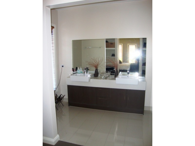 11 Greig Drive, Mernda VIC 3754