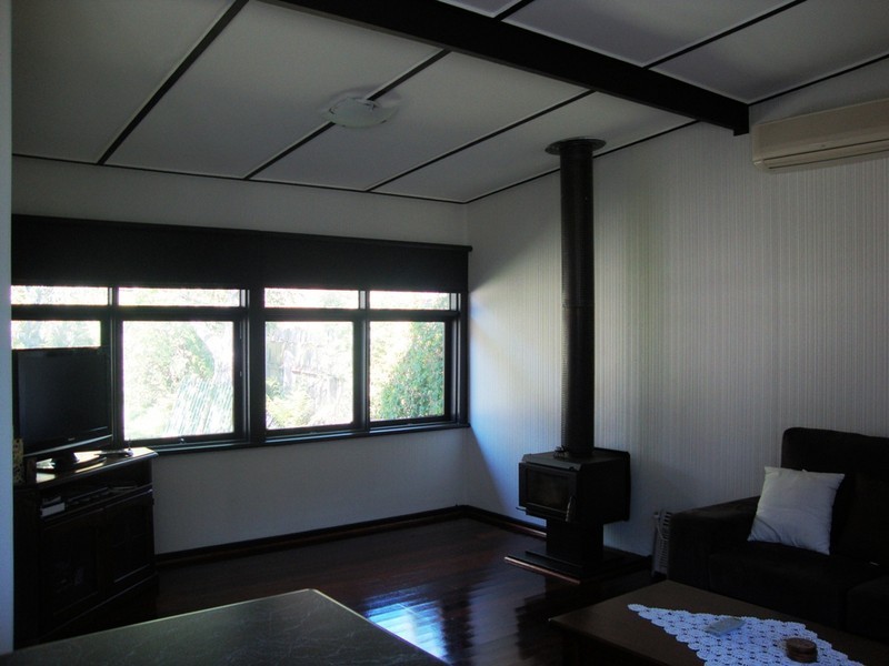 15 Riverside Crescent, Flowerdale VIC 3717