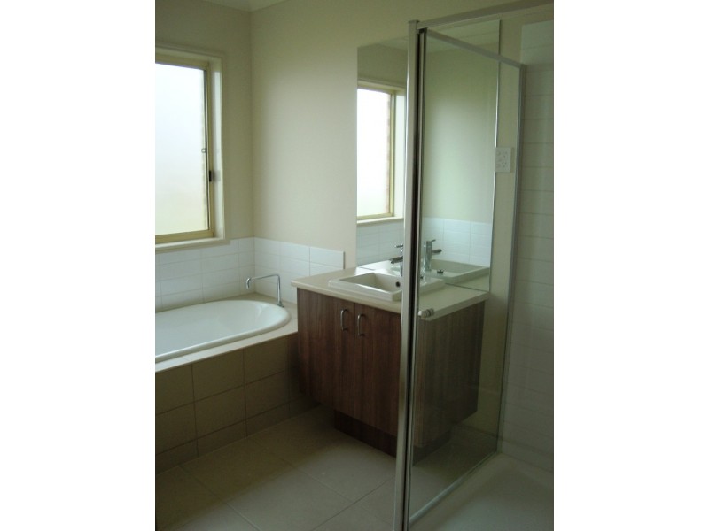 25 Geranium Grove, Mernda VIC 3754