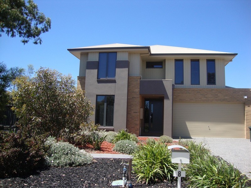 8 Greig Drive, Mernda VIC 3754