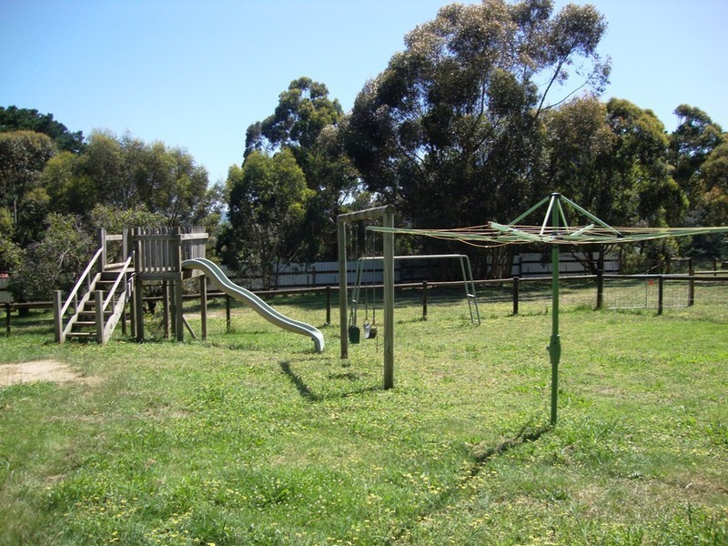 240 Sixth Avenue, Eden Park VIC 3757