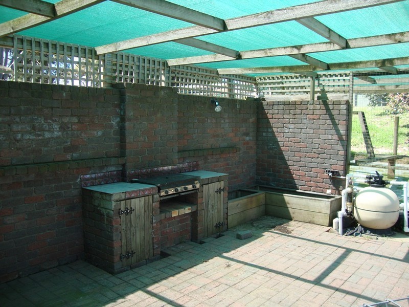 240 Sixth Avenue, Eden Park VIC 3757