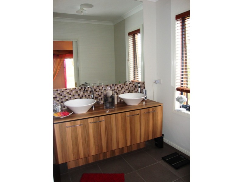 118 Mernda Village Drive, Mernda VIC 3754