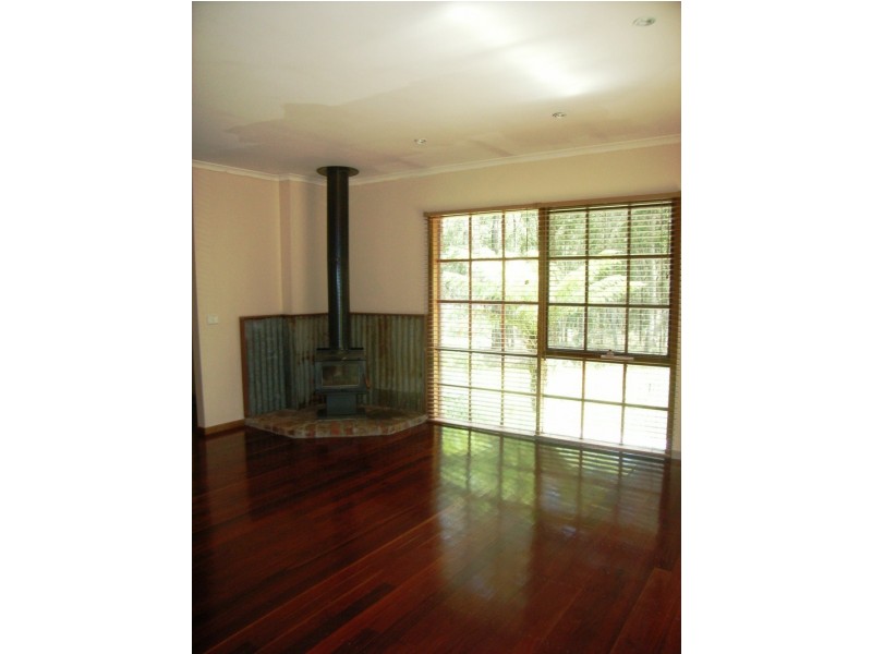 140 Edenvale Crescent, Kinglake West VIC 3757