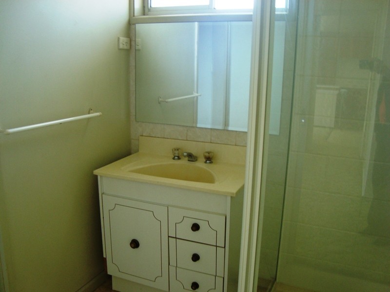 1/36  Hill Street,, Whittlesea VIC 3757