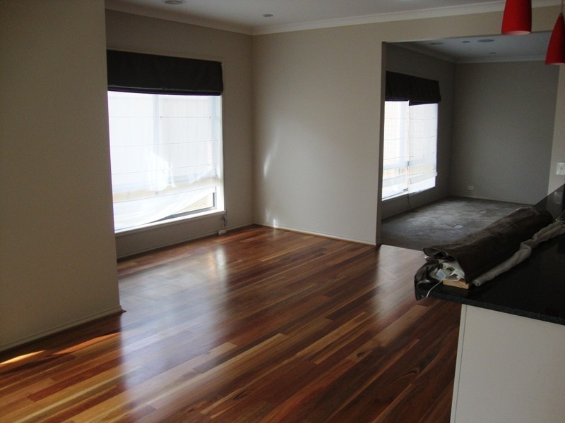 57 Coulthard Crescent, Doreen VIC 3754