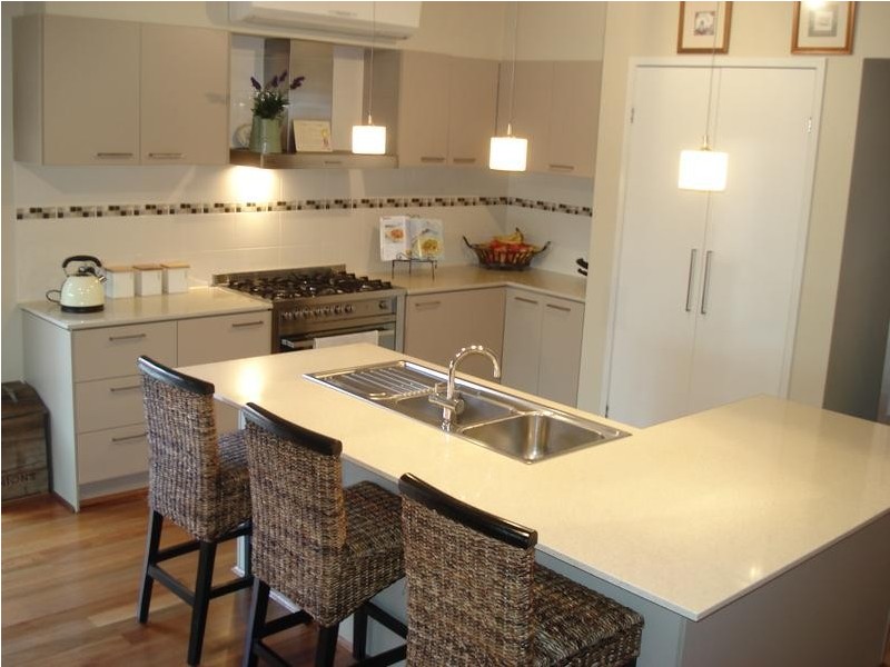 18 Campaspe Drive, Whittlesea VIC 3757