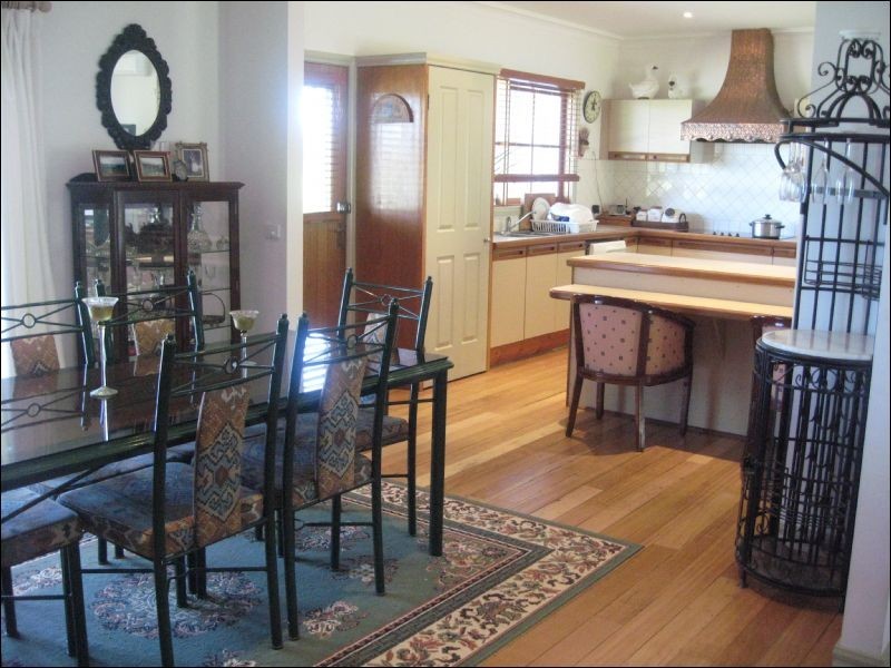 119 Watsons Road,, Kinglake West VIC 3757