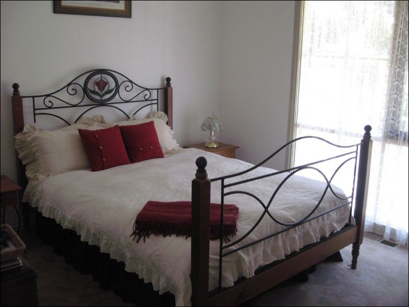 119 Watsons Road,, Kinglake West VIC 3757